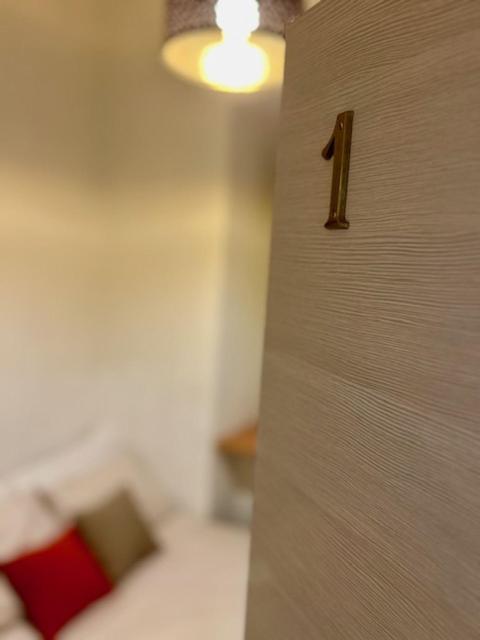 Residence Zar 4 Триест Экстерьер фото